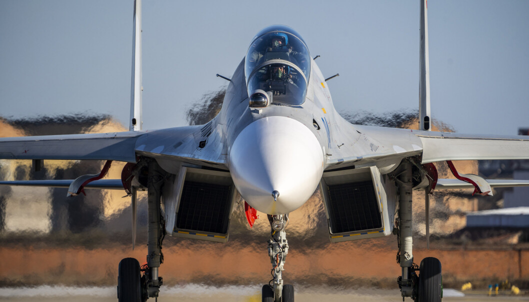 JAGERFLY: Et kinesisk Shenyang J-16 jagerfly. Fly av denne typen er obesrvert over Taiwan de siste dagene. JAGERFLY: Et kinesisk Shenyang J-16 jagerfly. Fly av denne typen er obesrvert over Taiwan de siste dagene.