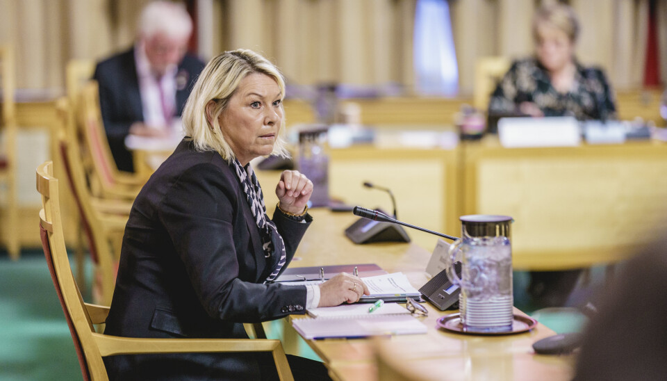 HØRING: Justis- og beredskapsminister Monica Mæland under høringen i utenriks- og forsvarskomiteen på Stortinget om planlagt salg av Bergen Engines.