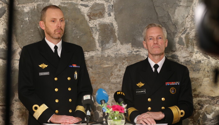 FØRSTE RAPPORT: Rune Andersen (t.v) og hans forgjenger som sjef Sjøforsvaret, Nils Andreas Stensønes. Avbildet på pressekonferansen i forbindelse med delrapport 1 i 2019. FØRSTE RAPPORT: Rune Andersen (t.v) og hans forgjenger som sjef Sjøforsvaret, Nils Andreas Stensønes. Avbildet på pressekonferansen i forbindelse med delrapport 1 i 2019.