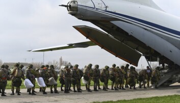 Russiske styrker på vei bort fra grensen mot Ukraina