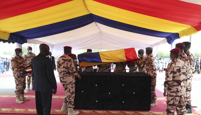 Tsjads drepte president Idriss Déby ble gravlagt fredag. Tsjads drepte president Idriss Déby ble gravlagt fredag.