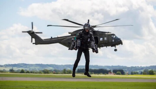 OPPFINNER: Richard Browning som står bak selskapet som utvikler jetpacken. OPPFINNER: Richard Browning som står bak selskapet som utvikler jetpacken.