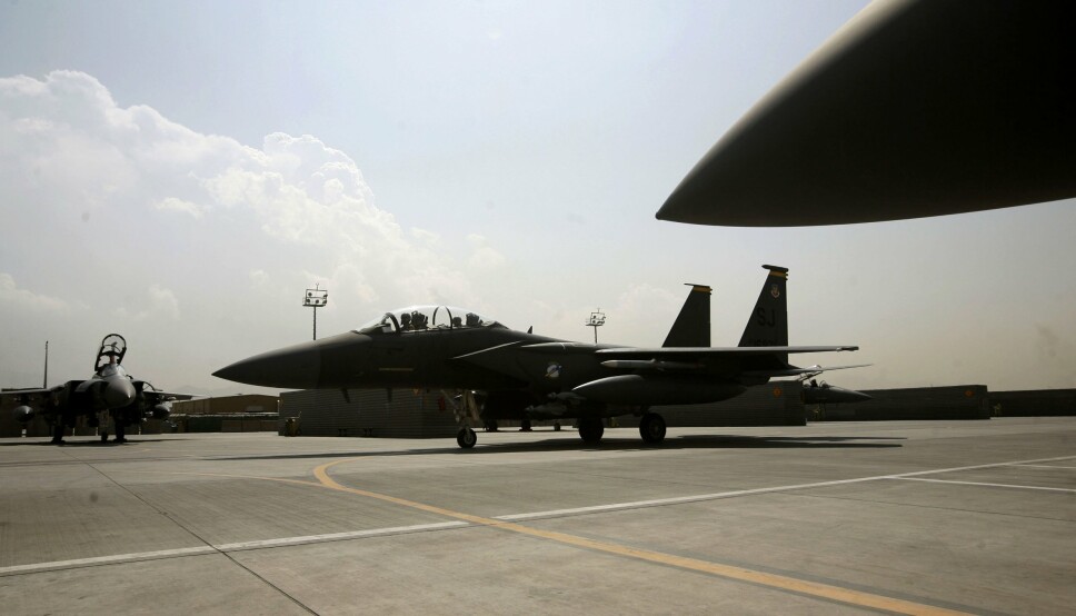 LUFTSTØTTE: Et F-15E Strike Eagle jagerfly fra den amerikanske forsvaret i Bagram, Afghanistan.