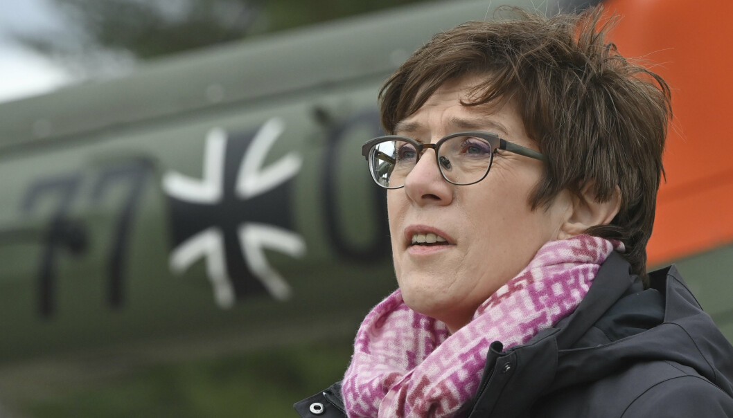Tysklands forsvarsminister Annegret Kramp-Karrenbauer kaller det «et kvantesprang for vårt samarbeid» når Norge, USA og Canada for første gang skal delta i EUs forsvarssamarbeid Pesco.