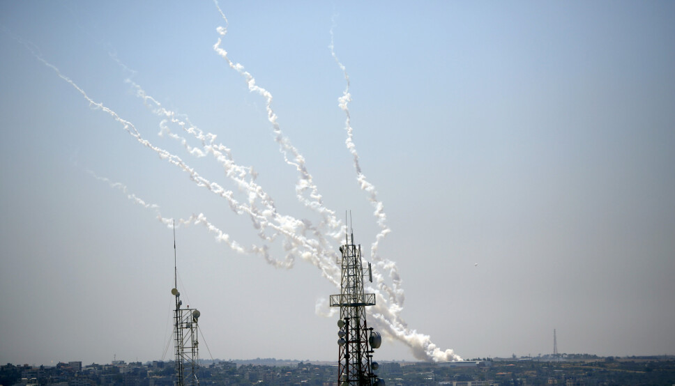 ANGREP: Raketter på vei fra Gazastripen mot Israel torsdag.