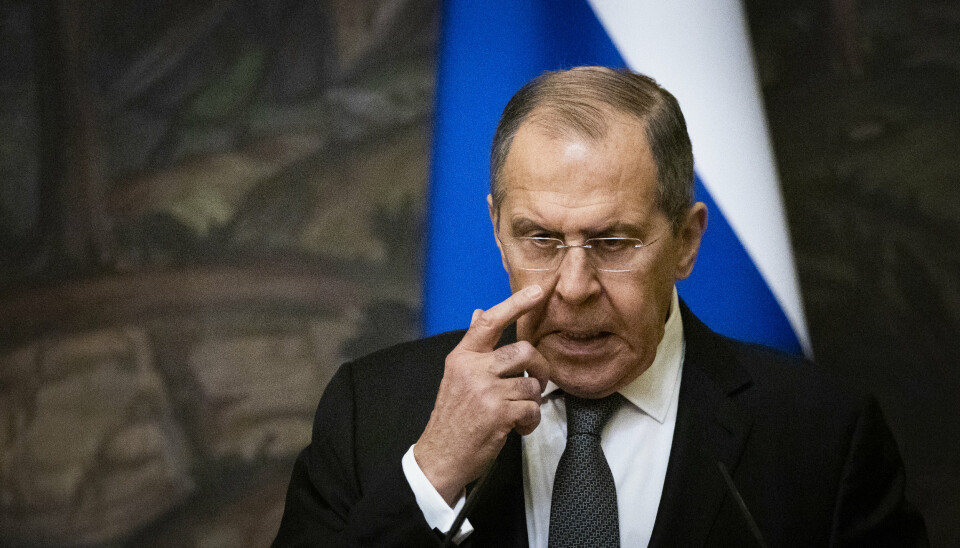 ADVARER: Russlands utenriksminister Sergej Lavrov advarer Norge og Vesten.