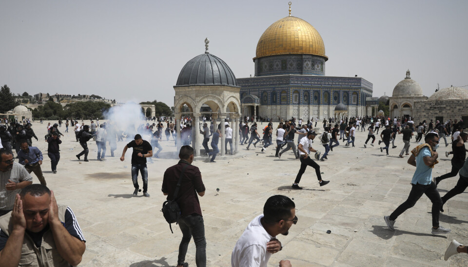 SAMMENSTØT: Det var fredag nye sammenstøt mellom israelsk politi og palestinere på området ved al-Aqsa-moskeen og Klippemoskeen i Jerusalem. Sammenstøt her for halvannen uke siden var en av de utløsende årsakene til den militære konflikten mellom Israel og Hamas.