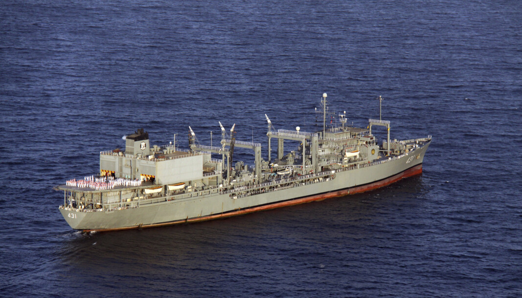 FORLIS: Arkivfoto av Kharg, det største skipet i den iranske marinen, som brant og sank i Omanbukta. FORLIS: Arkivfoto av Kharg, det største skipet i den iranske marinen, som brant og sank i Omanbukta.