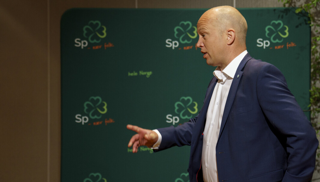 Senterpartiet, her ved partileder Trygve Slagsvold Vedum, er på kollisjonkurs med Nato, mener Høyre-politiker Hårek Elvenes. Senterpartiet, her ved partileder Trygve Slagsvold Vedum, er på kollisjonkurs med Nato, mener Høyre-politiker Hårek Elvenes.