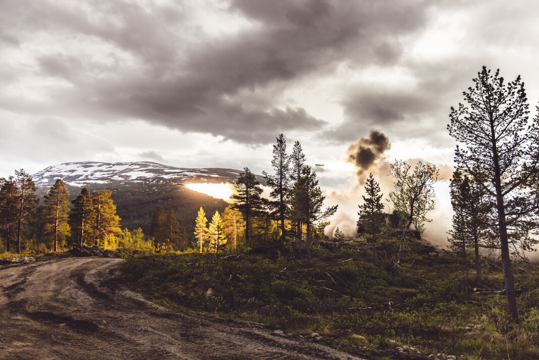 RAKETTARTILLERI: I et skytefelt på Setermoen skjøt en amerikansk avdeling rakettartilleri under øvelse Thunderbolt. RAKETTARTILLERI: I et skytefelt på Setermoen skjøt en amerikansk avdeling rakettartilleri under øvelse Thunderbolt.