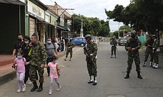 Over 30 såret i angrep mot militærbase i Colombia
