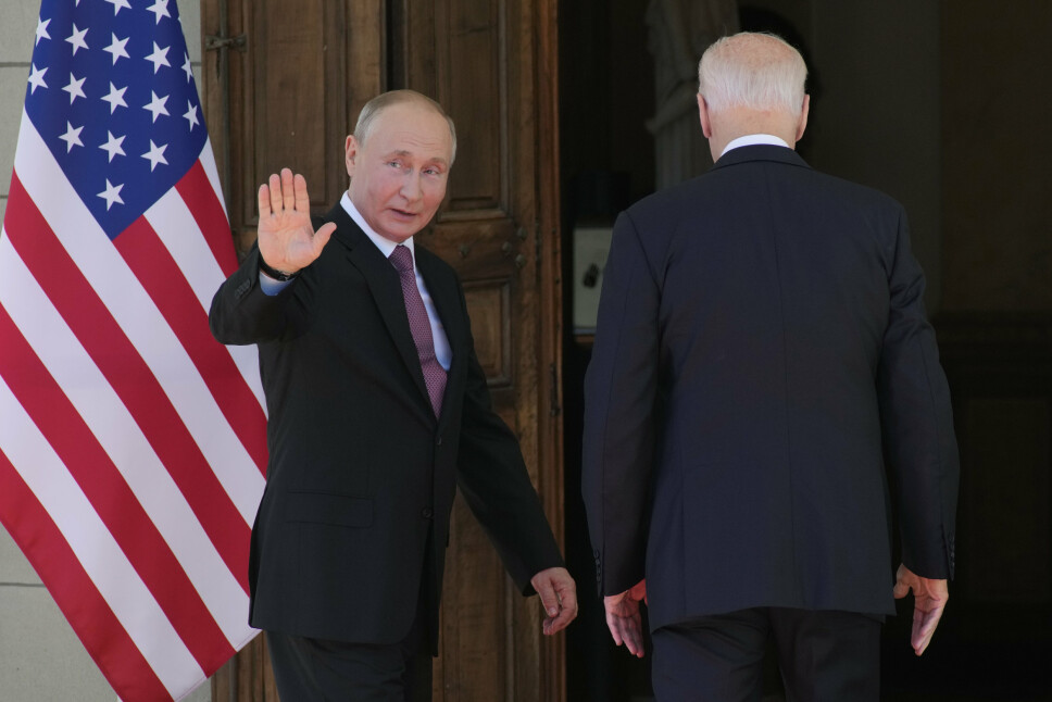 TOPPMØTE: Russlands president Vladimir Putin og USAs president Joe Biden under toppmøtet i Geneve.