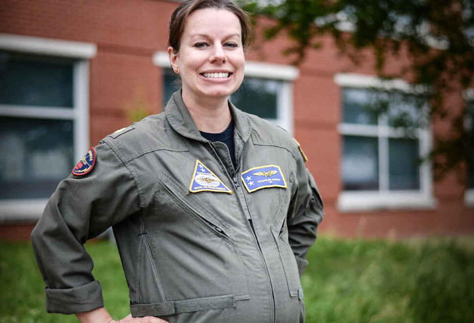 GRAVID: Slik ser den nye uniformen for gravide ut.