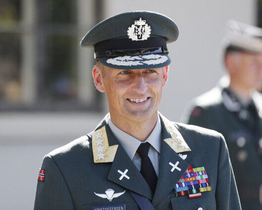 Kristoffersen blir første norske forsvarssjef i Pride-paraden