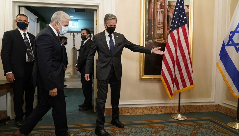 MØTE:USAs utenriksminister Antony Blinken (til høyre) møtte Israels utenriksminister Yair Lapid i Roma søndag.