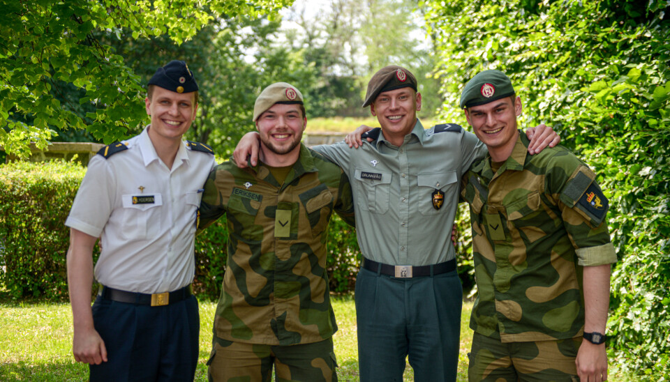 AVTROPPENDE OG PÅTROPPENDE: Ola Lydersen (t.v) og Aksel Grunnvåg (midten høyre) var avtroppende landstillitsvalgte i TVO. Tord Eriksen (midten venstre) og Eirik Sjøhelle Eiksund (t.h.) tar over stafettpinnen.