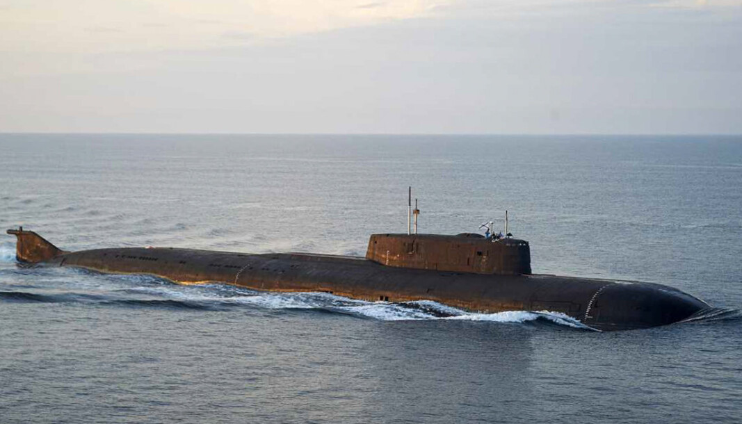 ATOMUBÅT: En av de russiske ubåtene som seiler gjennom dansk farvann i retning Sankt Petersburg i Russland. ATOMUBÅT: En av de russiske ubåtene som seiler gjennom dansk farvann i retning Sankt Petersburg i Russland.