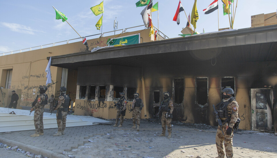 BAGDAD: Irakiske soldater foran den amerikanske ambassaden i Bagdad i 2020.