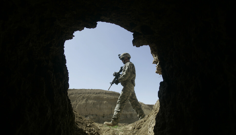BAGRAM: En amerikansk soldat på patrulje utenfor Bagram, nord for Kabul i Afghanistan i 2009.