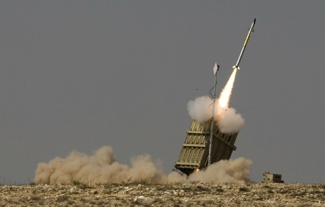 BESKYTTELSE: En rakett fra Israels Iron Dome rakettforsvar blir skutt ut for å treffe raketter fra Gaza.