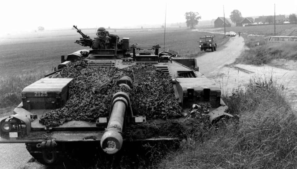 STRIDSVOGN S: Den svenskproduserte tanksen fikk betegnelsen Stridsvogn 103.