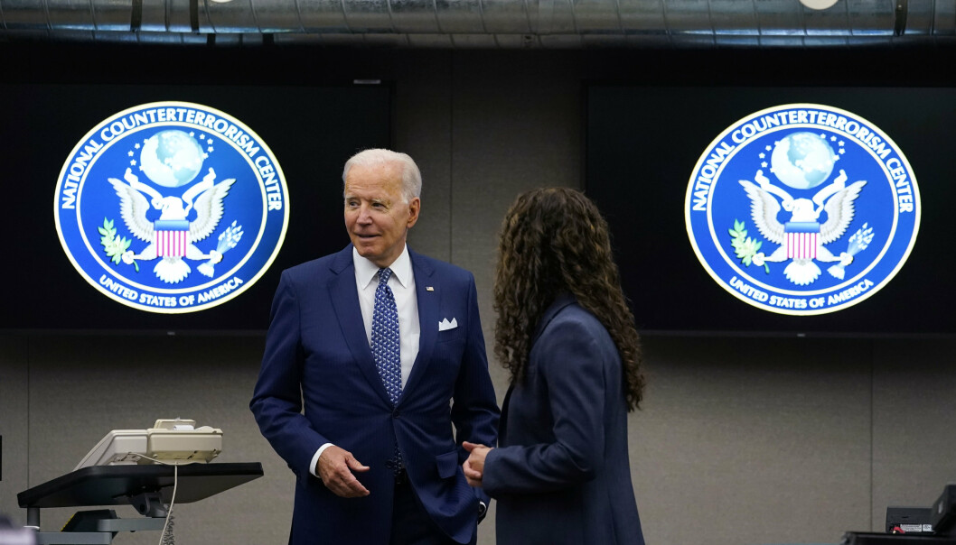 ETTERETNING: President Joe Biden besøkte tirsdag USA nasjonale etterretningstjeneste nær Washington.