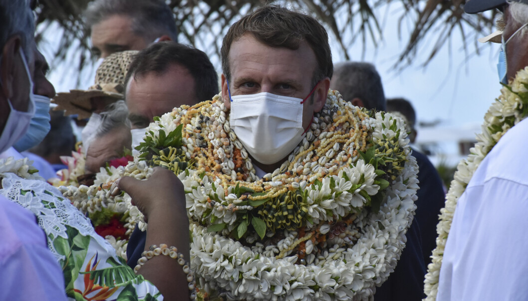 ATOMVÅPEN: Emmanuel Macron sa under et besøk på Fransk Polynesia at Frankrike står dem i gjeld etter å ha gjennomført atomvåpentesting på stillehavsøyene i tretti år. ATOMVÅPEN: Emmanuel Macron sa under et besøk på Fransk Polynesia at Frankrike står dem i gjeld etter å ha gjennomført atomvåpentesting på stillehavsøyene i tretti år.