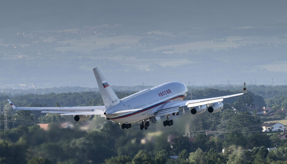 RUSSLAND: Presidentflyet Ilyushin Il-96, antatt å ha den russiske presidenten Vladimir Putin om bord, tar av fra Genève lufthavn Cointrin etter et toppmøte mellom USA og Russland 16. juni 2021.