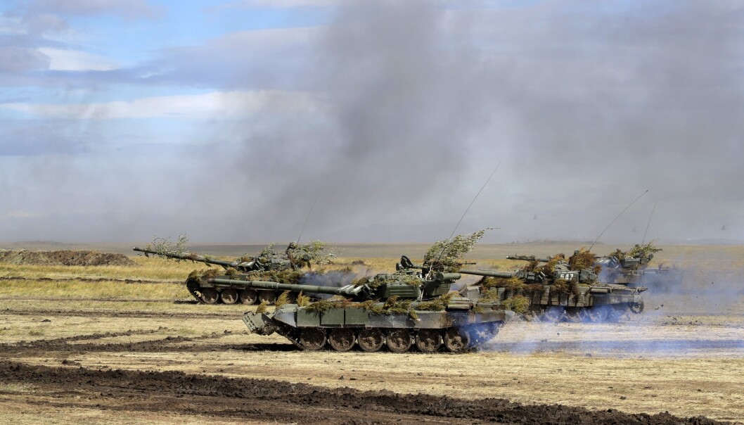 ØVELSE: Russland skal både holde øvelse og bistå Tadsjikistan på grensa til Afghanistan. Bilder viser russiske stridsvogner under en øvelse i Sibir i 2018. ØVELSE: Russland skal både holde øvelse og bistå Tadsjikistan på grensa til Afghanistan. Bilder viser russiske stridsvogner under en øvelse i Sibir i 2018.