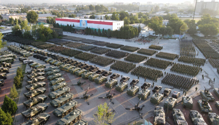 STORØVELSE: Torsdag 22. juli ble den største militærøvelsen i Tadsjikistan histore gjennomført, på bakgrunn av den urolige situasjonen i Afghanistan. STORØVELSE: Torsdag 22. juli ble den største militærøvelsen i Tadsjikistan histore gjennomført, på bakgrunn av den urolige situasjonen i Afghanistan.