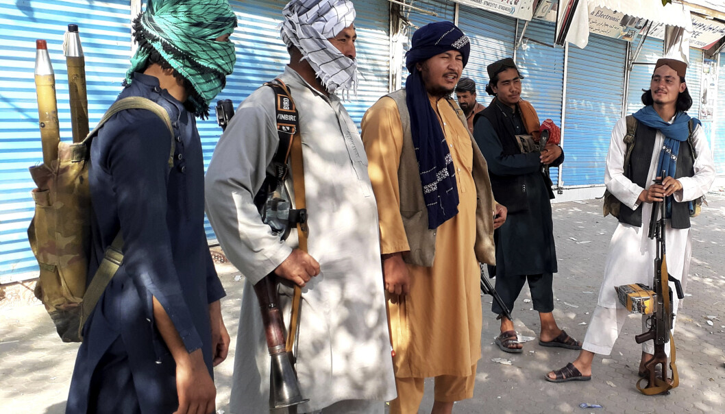 EROBRER: Taliban-krigere i Kunduz nord i Afghanistan, en av åtte provinshovedsteder opprørerne har erobret de siste dagene. EROBRER: Taliban-krigere i Kunduz nord i Afghanistan, en av åtte provinshovedsteder opprørerne har erobret de siste dagene.