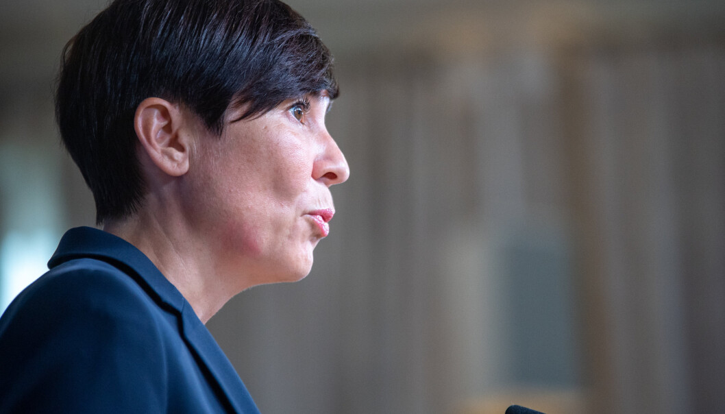 USIKKER: Utenriksminister Ine Eriksen Søreide sier det er usikkert hvor lenge det vil være mulighet for evakuering fra Afghanistan. USIKKER: Utenriksminister Ine Eriksen Søreide sier det er usikkert hvor lenge det vil være mulighet for evakuering fra Afghanistan.