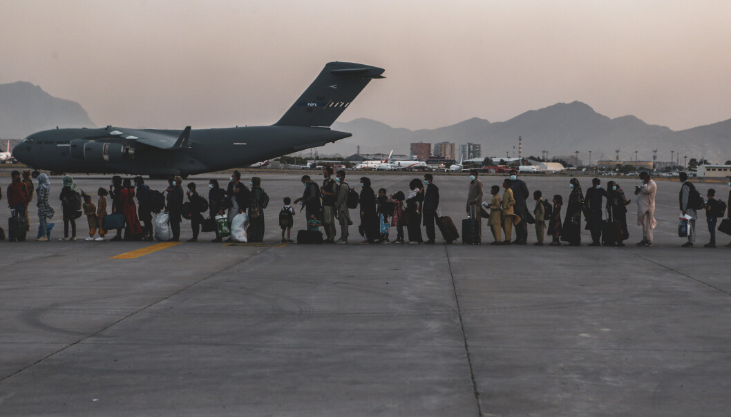 EVAKUERING: Mange tusen mennesker har de siste dagene evakuert gjennom Hamid Karzai-flyplassen i Kabul. EVAKUERING: Mange tusen mennesker har de siste dagene evakuert gjennom Hamid Karzai-flyplassen i Kabul.