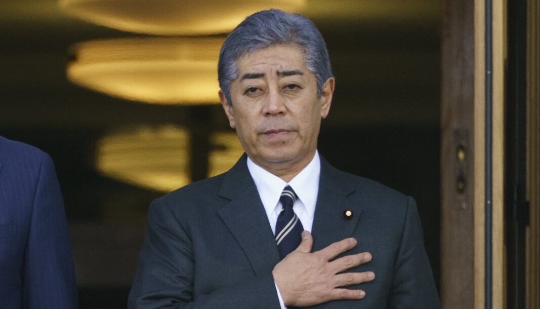 JAPAN: Forsvarsminister Takeshi Iwaya vil bruke over 400 milliarder kroner på å styrke det japanske forsvaret. JAPAN: Forsvarsminister Takeshi Iwaya vil bruke over 400 milliarder kroner på å styrke det japanske forsvaret.