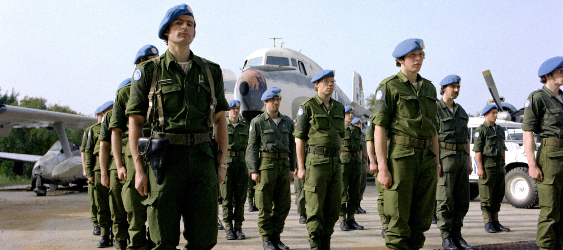 norske fn soldater fra norbatt's f¿rste kontingent under oppstilling pŒ beirut flyplass i 1978
norwegian un soldiers at beirut airport 1978 norske fn soldater fra norbatt's f¿rste kontingent under oppstilling pŒ beirut flyplass i 1978
norwegian un soldiers at beirut airport 1978