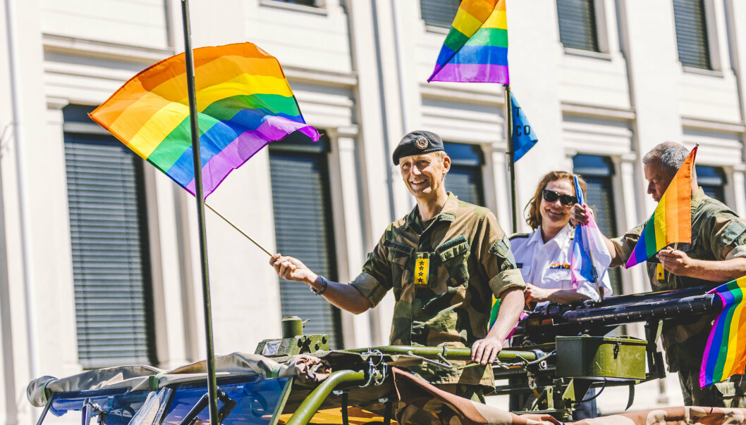 PRIDE: I juni deltok forsvarssjef general Eirik Kristoffersen i Pride-paraden. Ikke alle tilbakemeldingene i etterkant har vært like positive.