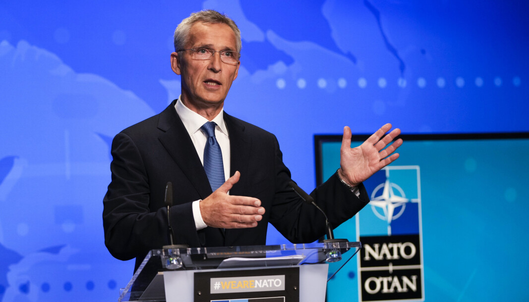 BEKYMRET: Natos generalsekretær Jens Stoltenberg er bekymret for Kinas bygging av nye siloer for atomraketter. BEKYMRET: Natos generalsekretær Jens Stoltenberg er bekymret for Kinas bygging av nye siloer for atomraketter.