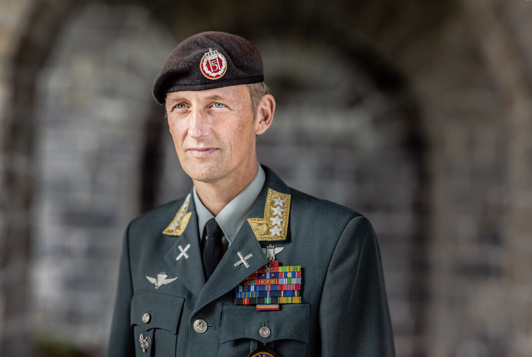 OMT: Forsvarssjef Eirik Kristoffersen mener at Ordning for militært tilsatte (OMT) er viktig for Forsvarets operative evne. OMT: Forsvarssjef Eirik Kristoffersen mener at Ordning for militært tilsatte (OMT) er viktig for Forsvarets operative evne.