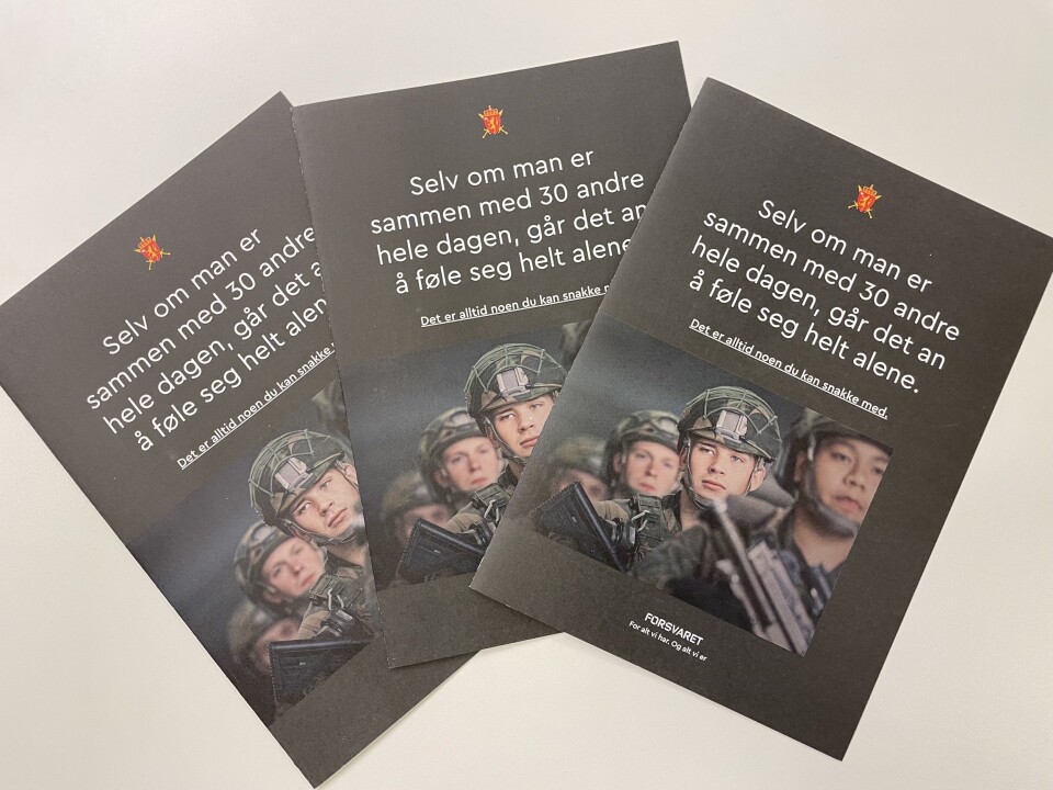 KAMPANJE: Informasjon om psykisk helse er delt ut i Forsvarets avdelinger.