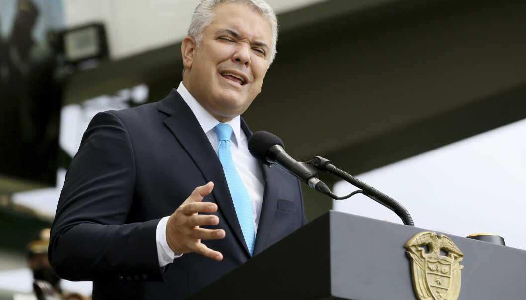 Colombias president Ivan Duque mener angrepet der fem colombianske soldater ble drept, var planlagt i Venezuela. Her var Duque på en militærparade for å markere Colombias uavhengighet 20. juli.