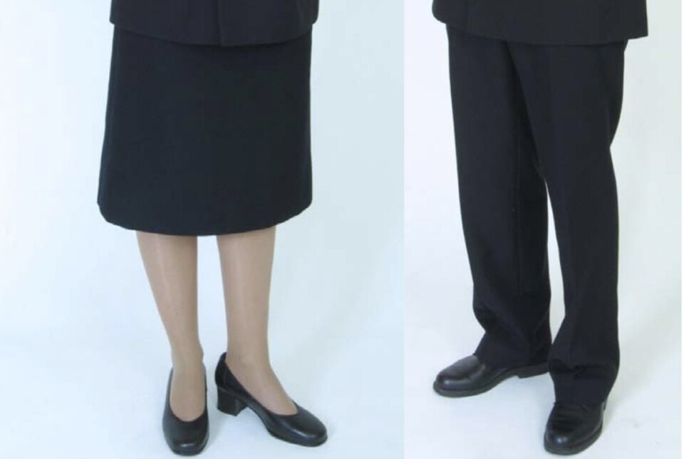 OMDISKUTERT: Slik skal M3 se ut, ifølge en eldre utgave av uniformsbestemmelsene. Nå stilles det spørsmål om både skjørt, beige strømpebukser og hælhøyde.