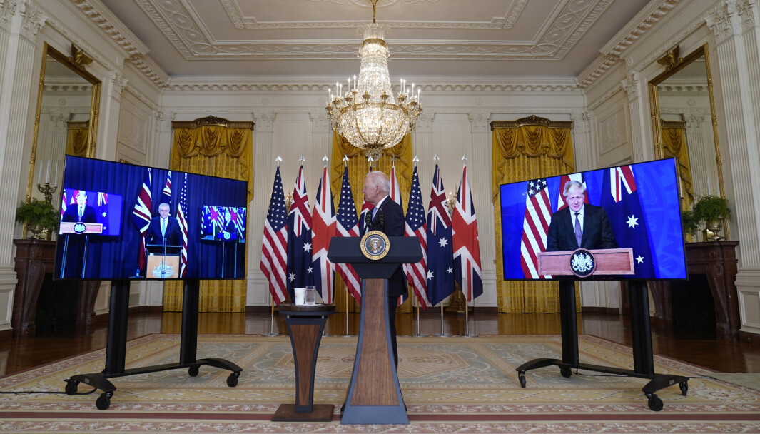 PARTNERE: President Joe Biden (i midten) presenterte det nye partnerskapet sammen med Australias statsminister Scott Morrison (til venstre) og Storbritannias statsminister Boris Johnson (til høyre) sent onsdag kveld norsk tid. PARTNERE: President Joe Biden (i midten) presenterte det nye partnerskapet sammen med Australias statsminister Scott Morrison (til venstre) og Storbritannias statsminister Boris Johnson (til høyre) sent onsdag kveld norsk tid.