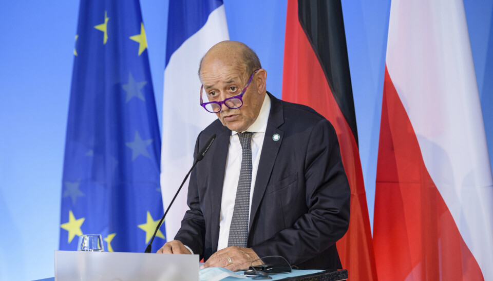 SINT: Frankrikes utenriksminister Jean-Yves Le Drian er sint på både Australia og USA etter at Australia vraket en ubåtkontrakt med Frankrike og inngikk en avtale med USA i stedet