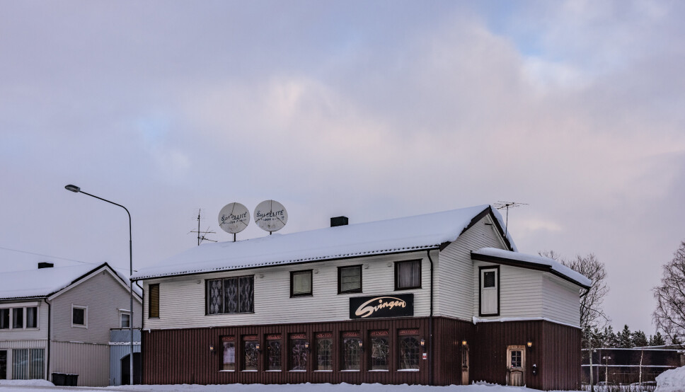 BY: Svingen café er blant flere serveringssteder der Bardufoss' over 2500 innbyggere kan feire den nye bystatusen.