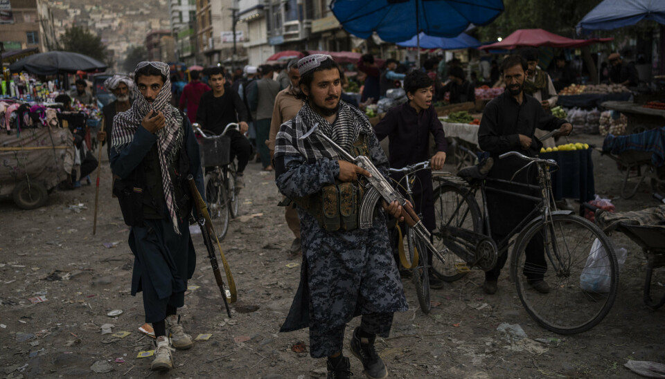 SØKER ANNERKJENNELSE: Taliban-krigere patruljerte i gamlebyen i Afghanistans hovedstad Kabul 14. september. Gruppen vil ha internasjonal anerkjennelse som landets offisielle regjering og plass i FNs generalforsamling.