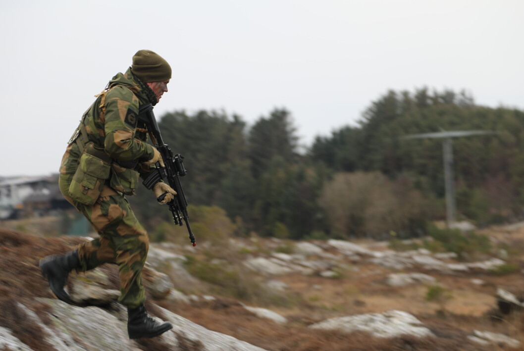 ØVER: En soldat fra HV-08 under øvelse i Rogaland i 2018. ØVER: En soldat fra HV-08 under øvelse i Rogaland i 2018.