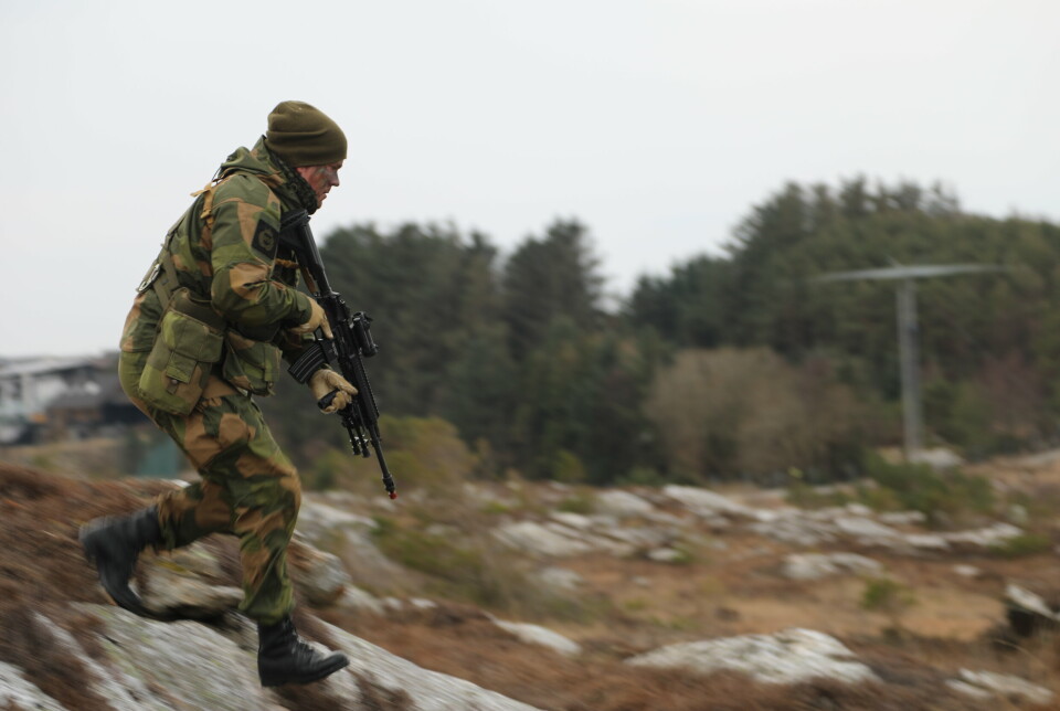 ØVER: En soldat fra HV-08 under øvelse i Rogaland i 2018.