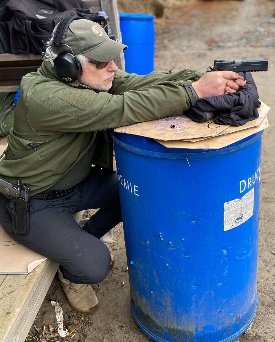 PISTOL: Flemming Pedersen har skutt siden han var 12 år gammel.