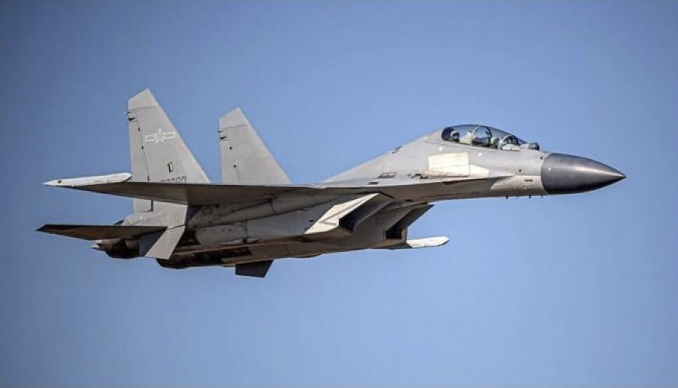 JAGERFLY: J-16-fly var blant flyene som ble sendt mot Taiwan.