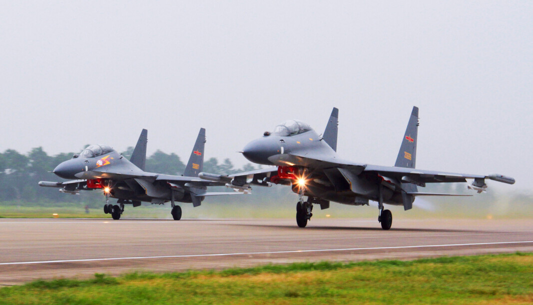 JAGERFLY: To kinesiske fly av typen SU-30. Slike fly var blant de som fløy inn mot Taiwansk luftrom søndag. JAGERFLY: To kinesiske fly av typen SU-30. Slike fly var blant de som fløy inn mot Taiwansk luftrom søndag.